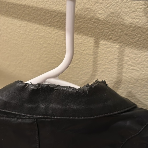 BlankNYC woman's small leather coat - Picture 14 of 16